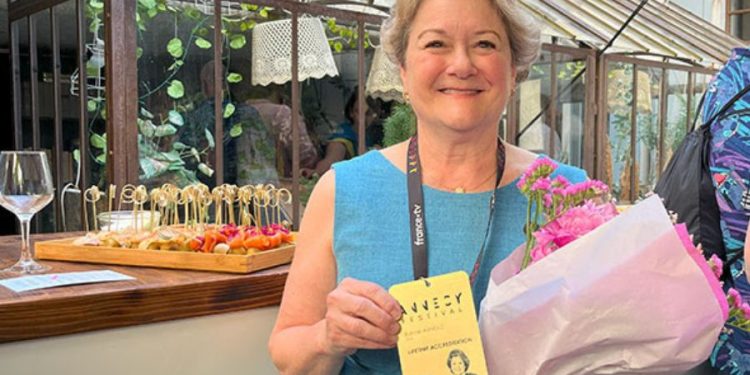 Bonnie Arnold presented with a Golden Ticket at Annecy Festival